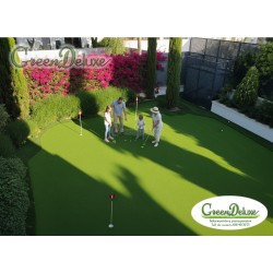 Experimenta la sensación de un club de golf profesional sin salir de tu jardín."